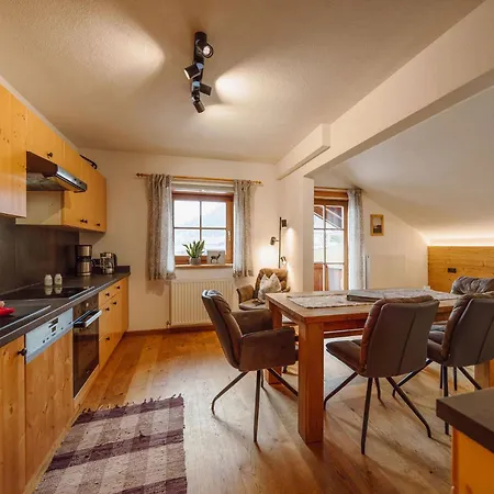 堡恩霍夫安特比契尔酒店 *